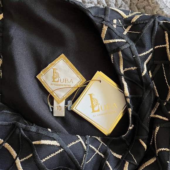 NWT Black and Gold Mesh Blouse, Back Zipper, $295 MSRP - Picture 4 of 7